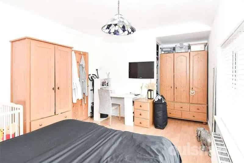 2 Bed Terrace House for Sale