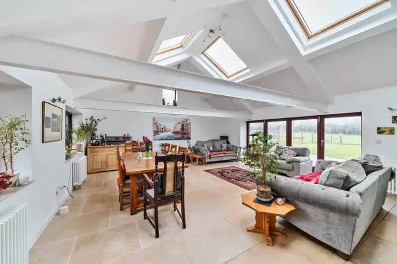5 Bedroom Farmhouse with 19 Acres and Equestrian Facilities