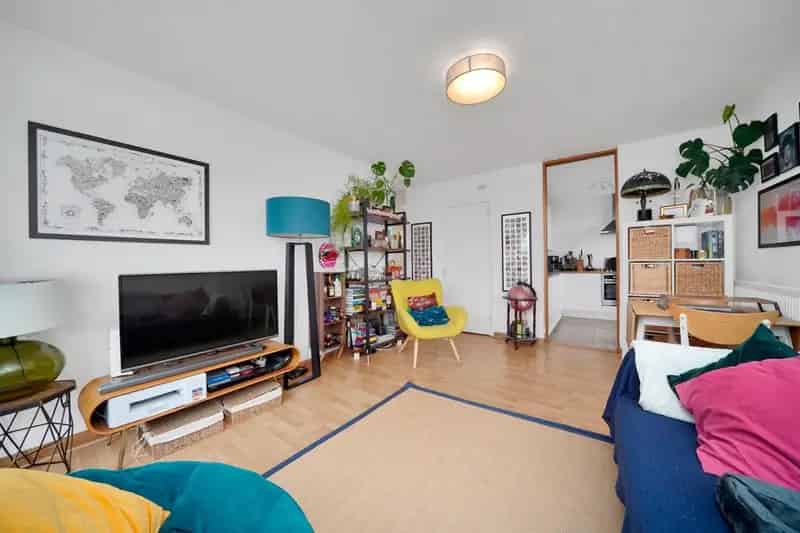 1 Bedroom Flat for Sale on Columbia Road