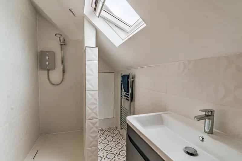 6 Bedroom Detached House with Planning Consent