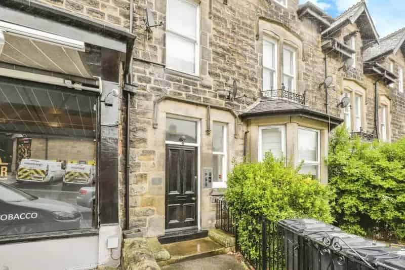 3 Bed Flat for Sale in Harrogate