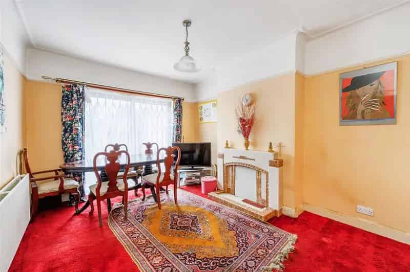 3 Bedroom Terraced House to Rent Near North Acton