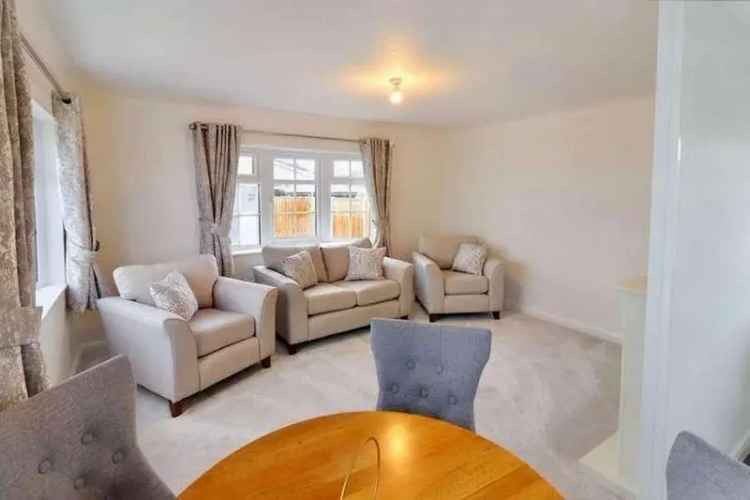 2 Bedroom Detached Park Home in Barnet