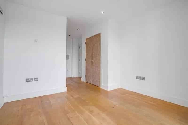 3 Bedroom Flat House to Rent in Greenwich