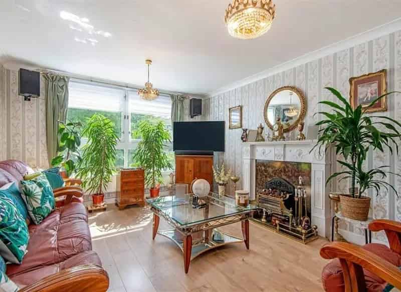 Three Bedroom Townhouse Bethnal Green Freehold Garden