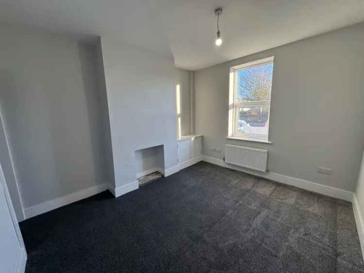 3 Bedroom Mid Terrace House for Rent Scarborough Town Centre