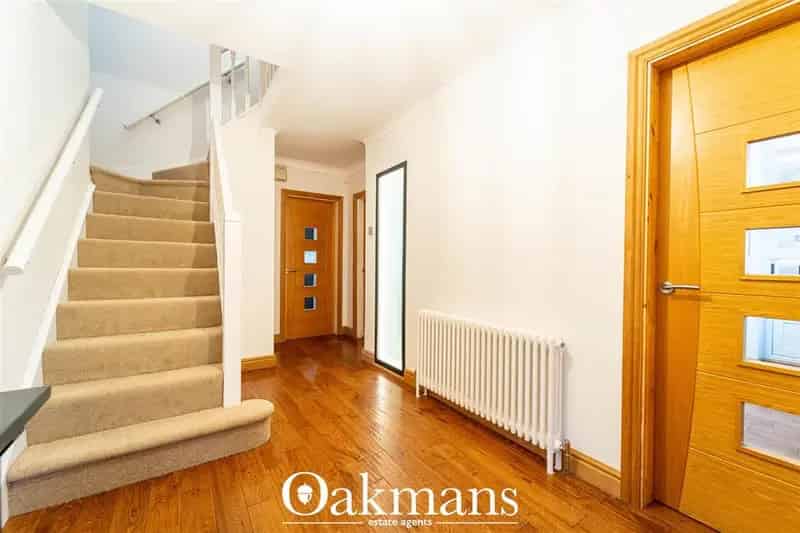 5 Bedroom Semi-Detached House For Sale
