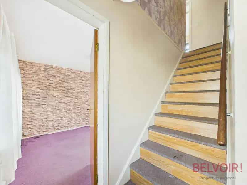 Three Bedroom Terraced House Clifton Nottingham Freehold
