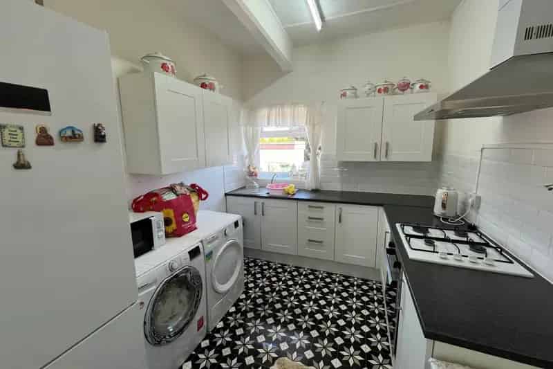 Spacious 3-Double Bedroom Flat Brandon High Street