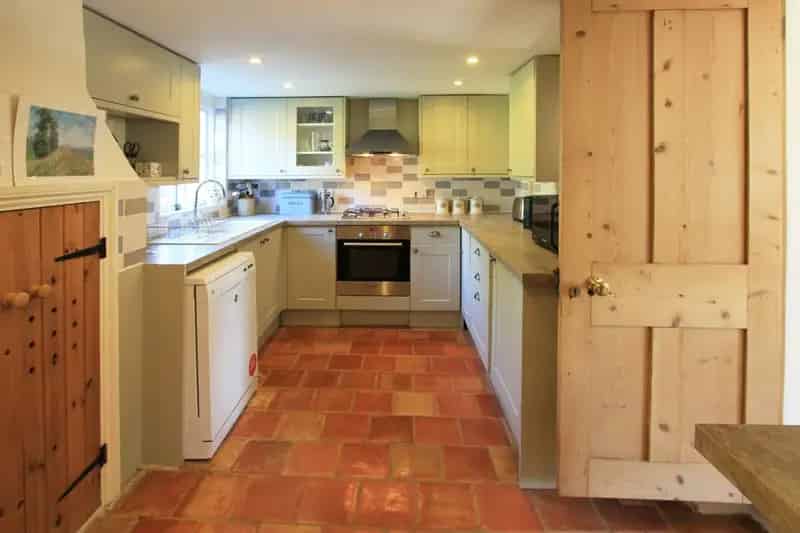 3 Bed Grade II Listed Cottage Near Wadhurst Station