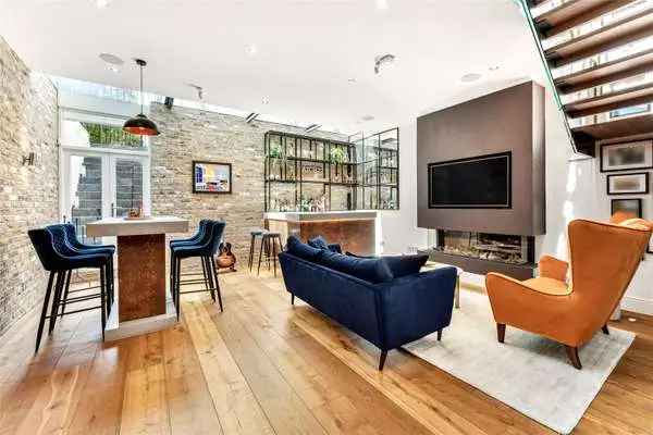 Marlborough Road, London, W4 4ET | Property for sale | Savills