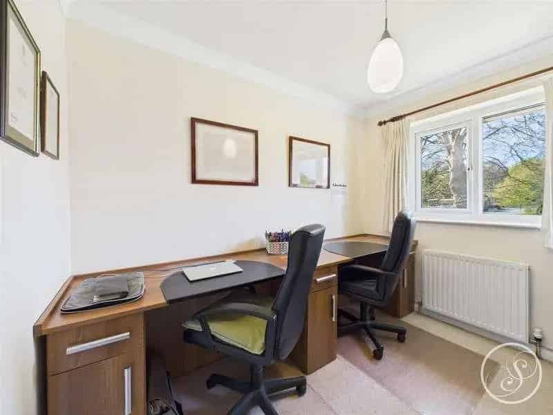 4 Bed Detached House For Sale