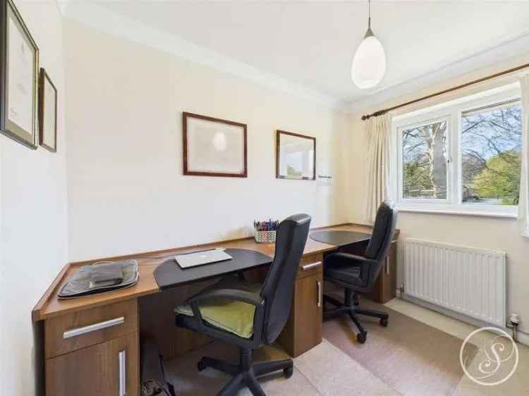 4 Bed Detached House For Sale