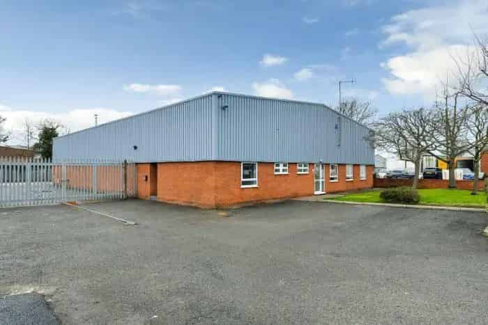 Detached Industrial Unit Secure Gated Site High Eaves M1A50