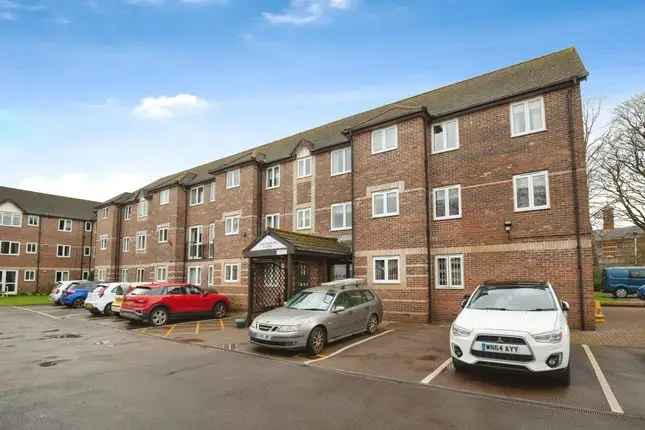 Spacious Retirement Apartment in Whitchurch Cardiff