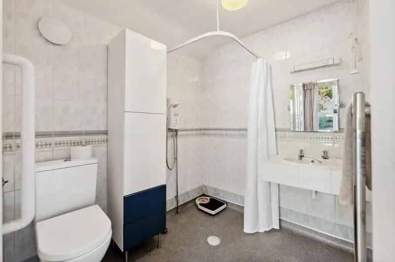 3 Bed Extended Semi Detached House For Sale