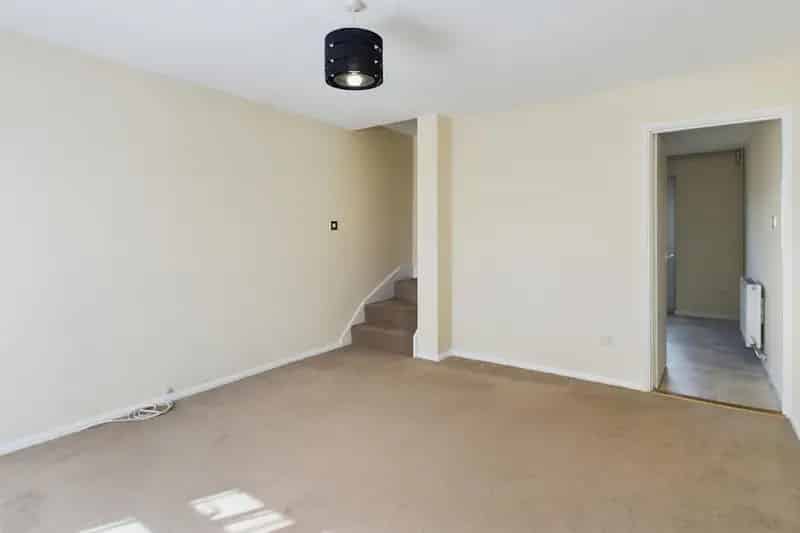2 Double Bedroom Semi-Detached House For Sale