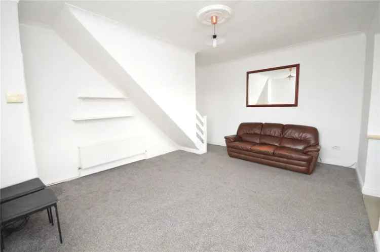 House For Sale in Leeds, England