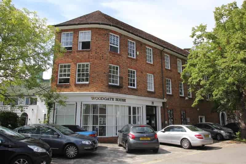First Floor Office Cockfosters North London 4-8 Persons