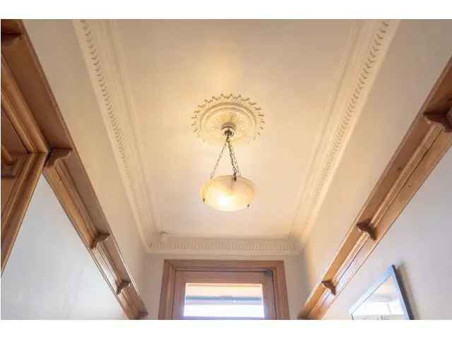 5 Bedroom Detached House for Sale in Kirkintilloch