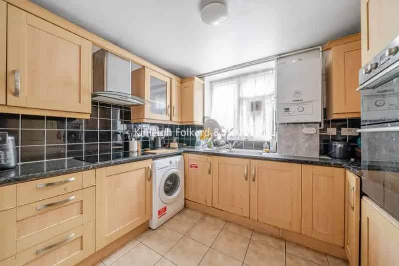 Two Bedroom Property For Rent Available Mid August