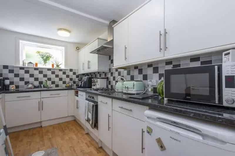 2 Bed Flat for Sale Folkestone Near Station