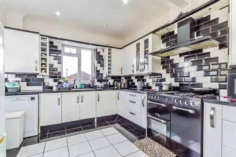 Family Home with Off Road Parking and Four Bedrooms in Caterham