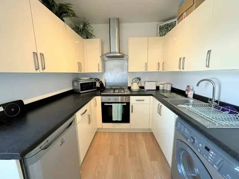 Exmouth Beach Apartment - Fully Furnished and Equipped