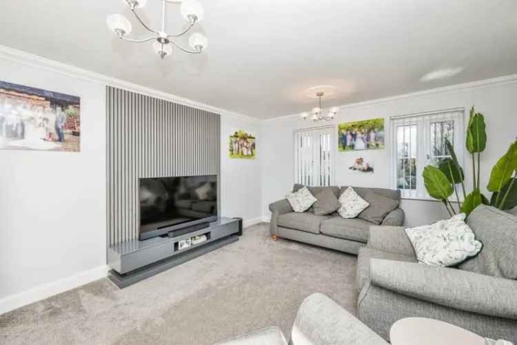 4 Bedroom Semi Detached House Bradwell