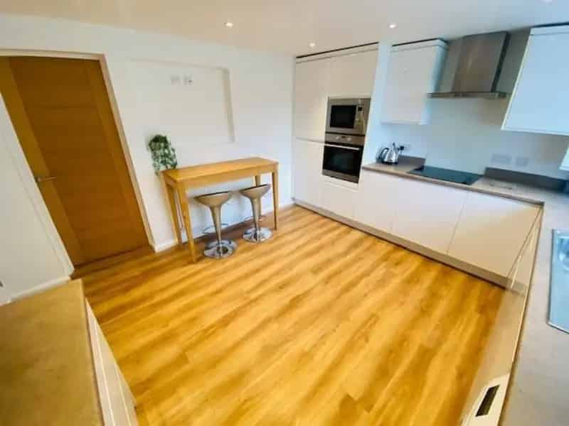 2 Bedroom House To Let Available Early October