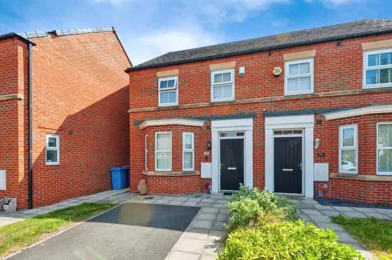 3 Bedroom Semi Detached House for Sale Liverpool L4