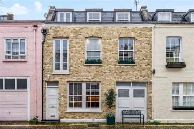 Luxury Terraced House for Sale Princes Gate Mews London SW7