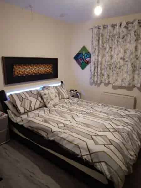 1 Bedroom Ground Floor Flat Near Town Centre