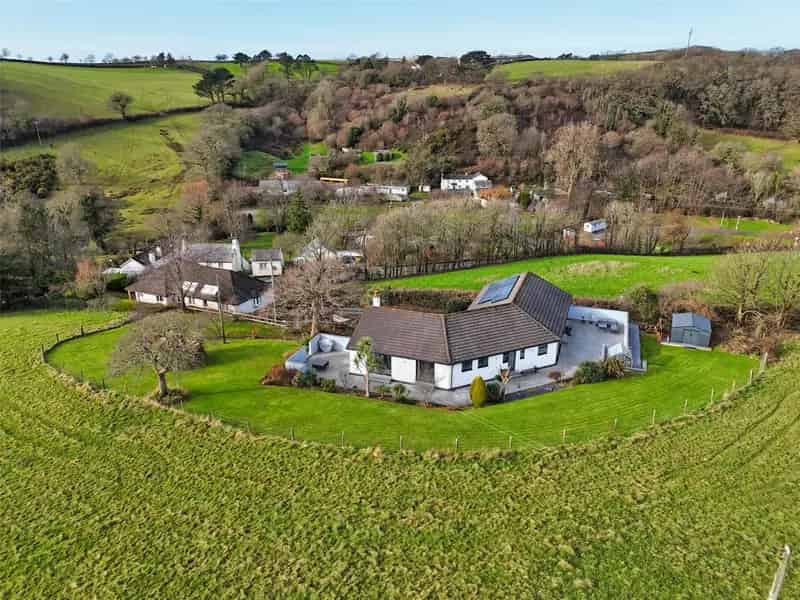 Eco-Friendly 4 5 Bedroom House with Annexe Potential Near Bude
