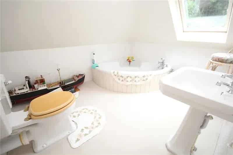 3 Bedroom Bungalow Poole 6 Month Let