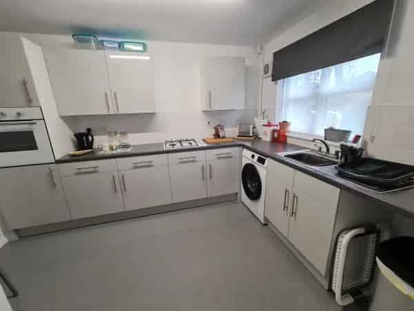3 Bedroom Semi Detached House New Kitchen Toilets Roof Coastal Areas Considered