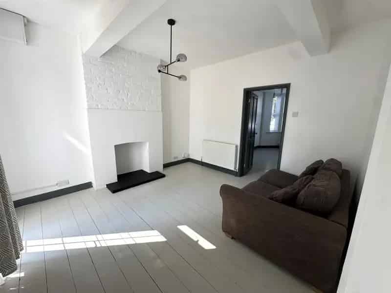1 Bedroom Flat For Sale in Aldershot