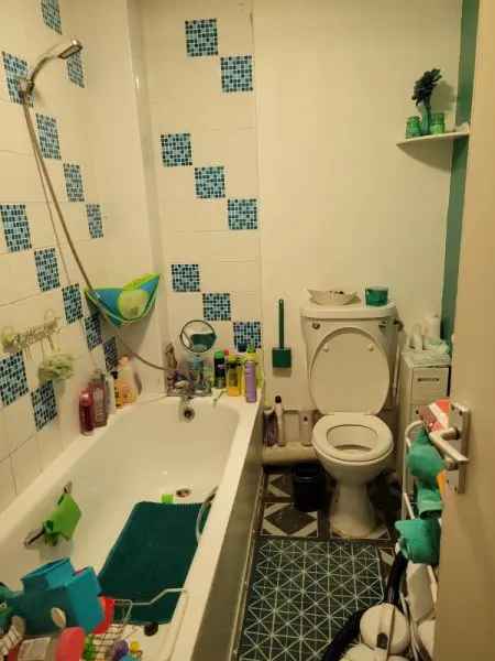 2 Double Bedrooms 1 Box Room Garden WC Bathroom