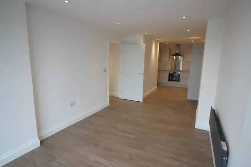 2 Bedroom Flat To Rent Available July 28 2025