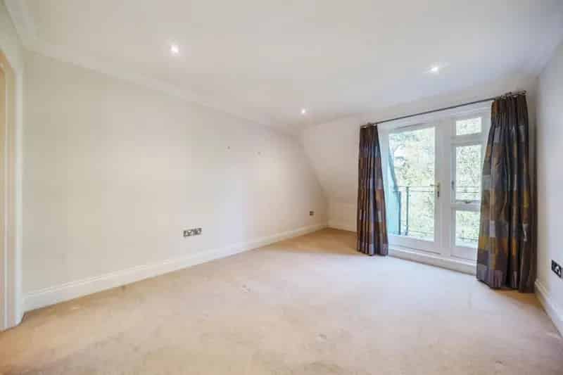 2 Bed Penthouse Apartment for Sale Woodhall Spa