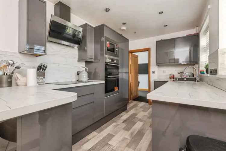 Five Bedroom Family Home in Horbury