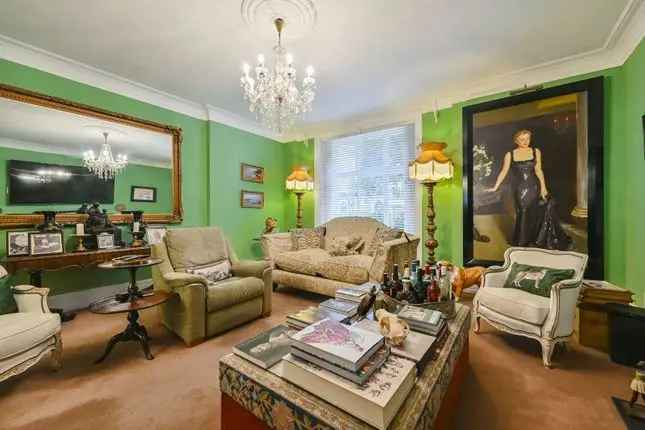 Two Bedroom Maisonette near Regent's Park