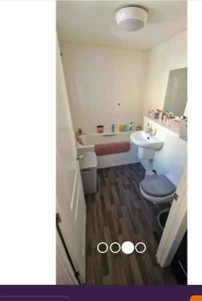 House For Rent in Guildford, England