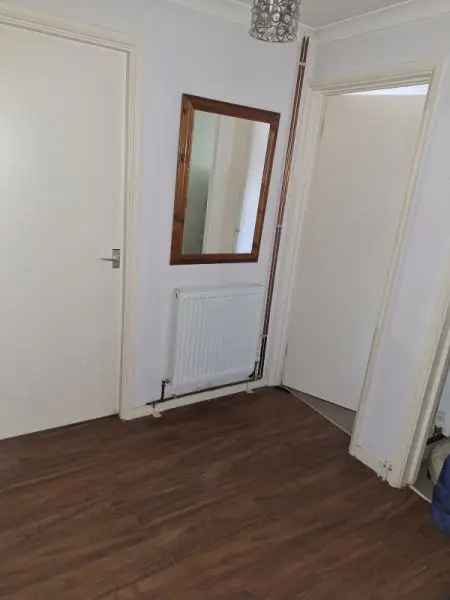 Flat For Rent in Basildon, England