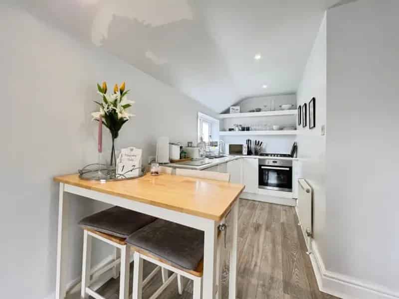1 Bed Flat for Sale - Hythe - Modern & Convenient