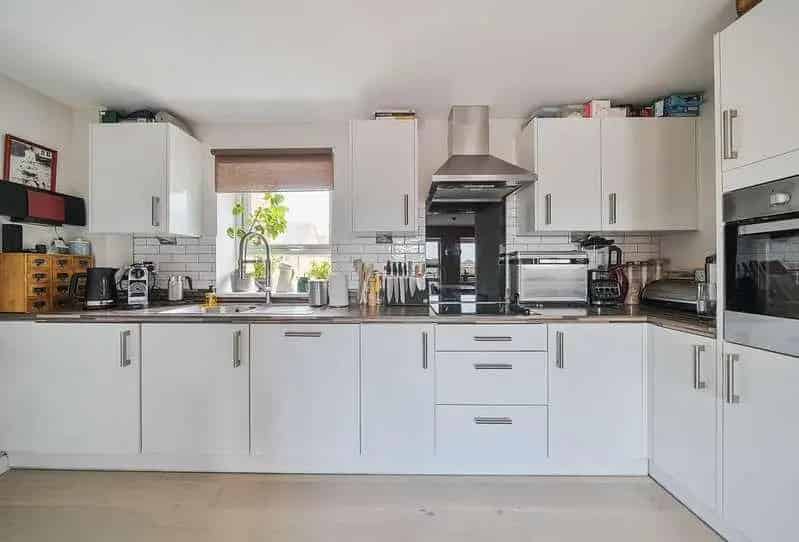 2 Bed Coach House Apartment For Sale