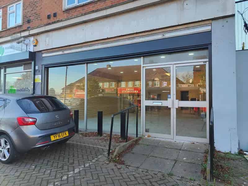 Ground Floor Retail Unit To Let - Empty Shell
