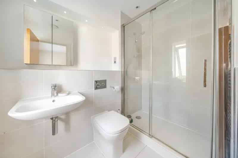 Three Double Bedroom Terrace House For Sale