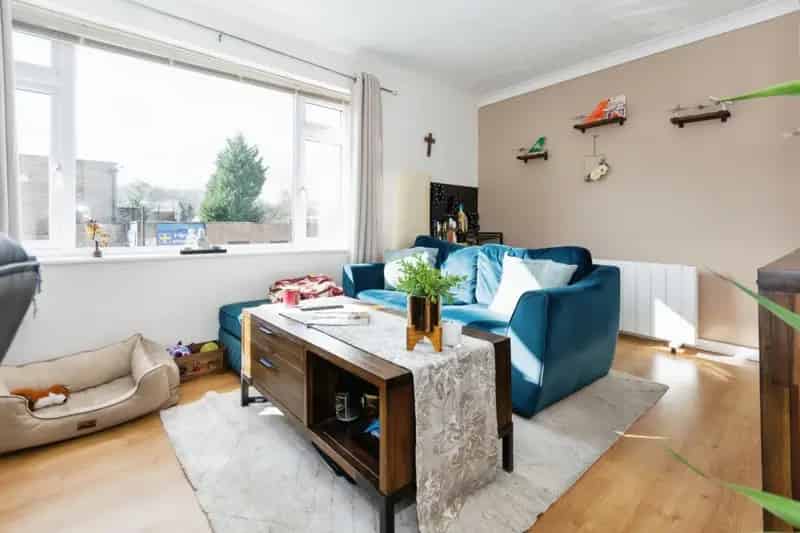 One Bedroom Flat For Sale Modern Property