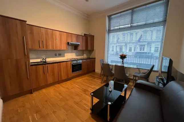 Flat to rent in Cromwell Road, London SW7